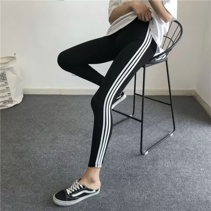 Quần jogger nữ dây rút màu đen chất vải umi mềm trơn phối 3 sọc trắng - Quần thể thao nữ dài mặc thể dục tập gym ở nhà