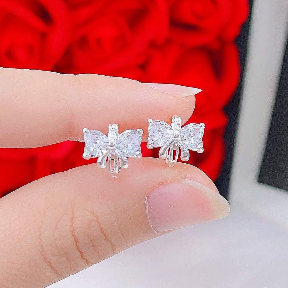 Bông tai hình nơ đính đá tam giác, khuyên tai chất liệu bạc ta cao cấp - Trang sức bạc Evasilver