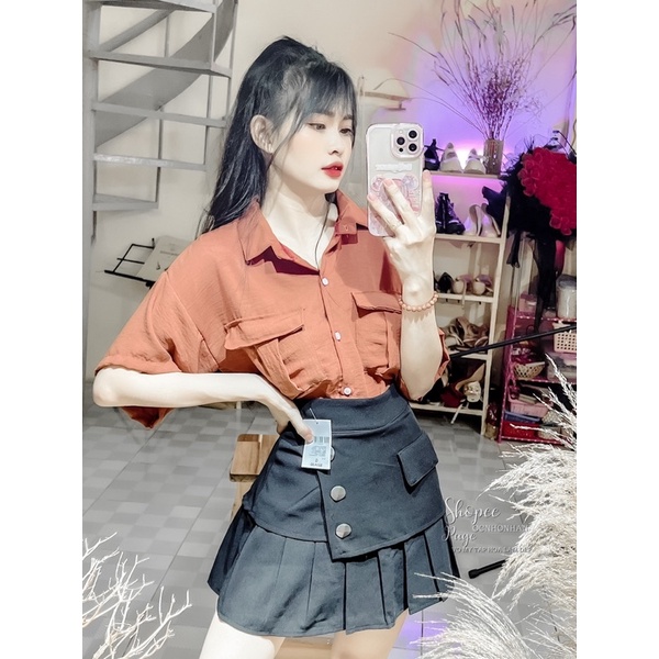 Set áo sơmi túi nắp phối chân váy tầng nút