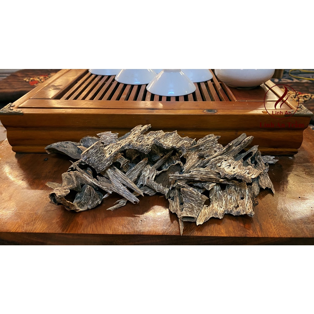 Nhang Trầm Hương Không Tăm Nguyên Chất hộp ống 15 cây