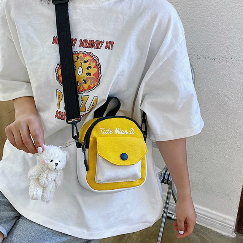 Túi đeo chéo bằng vải canvas gắn thú nhồi bông thời trang cho nữ | BigBuy360 - bigbuy360.vn