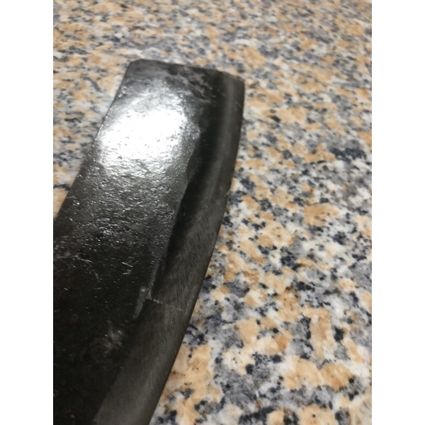 Tông 1k được làm bằng thép vỏ đạn