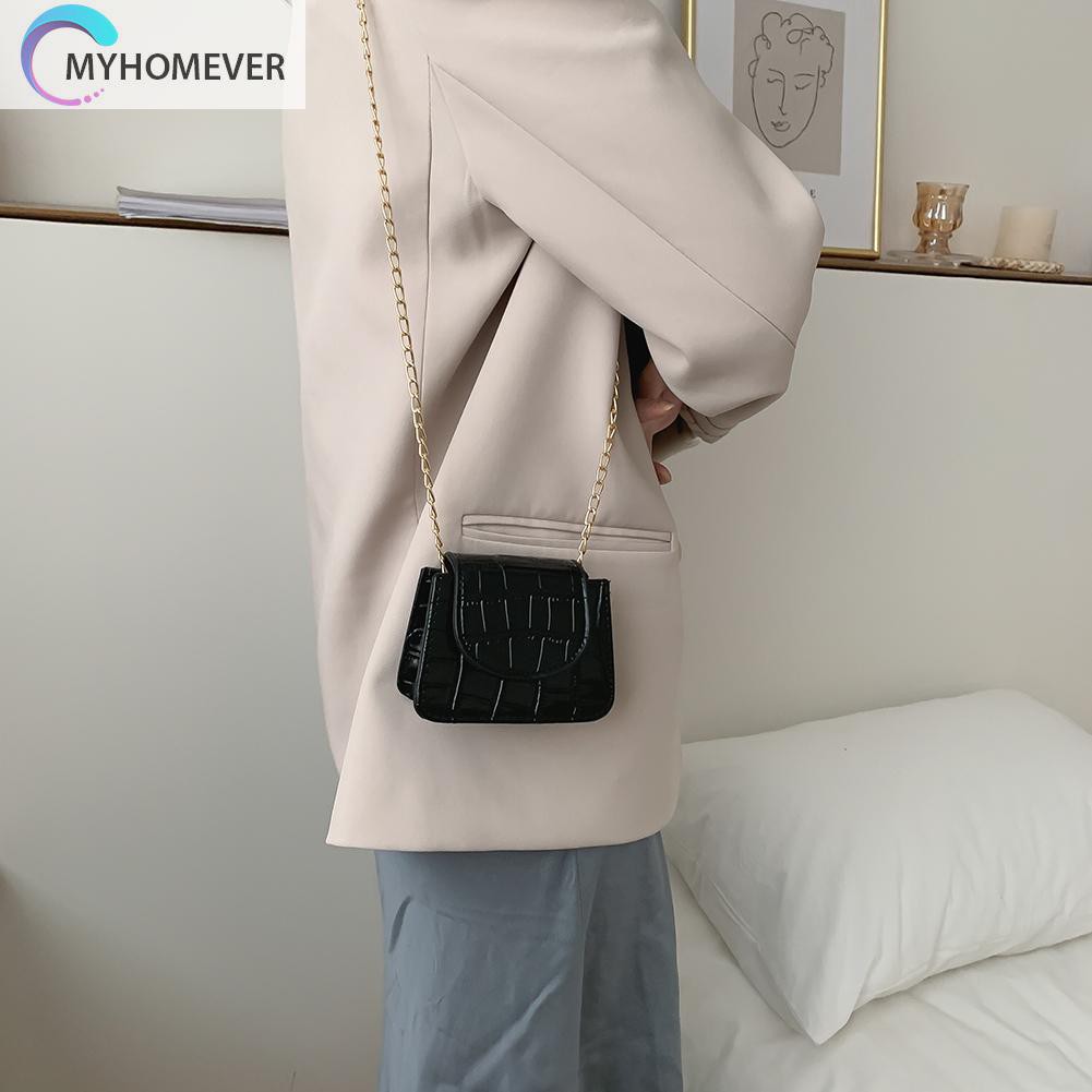 Túi Da Mini Màu Trơn Có Dây Xích Đeo Chéo Dành Cho Bạn Nữ