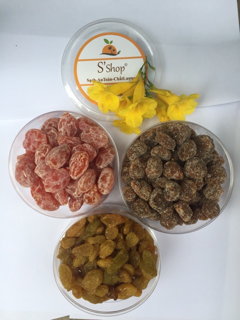 Combo 3 hộp ô mai 200g/ hộp: nho mỹ trái to, xí muội mơ trái to, me chua trộn ớt đường | BigBuy360 - bigbuy360.vn