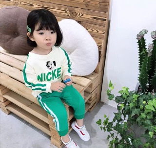 Bọ nỉ da cá bé gái