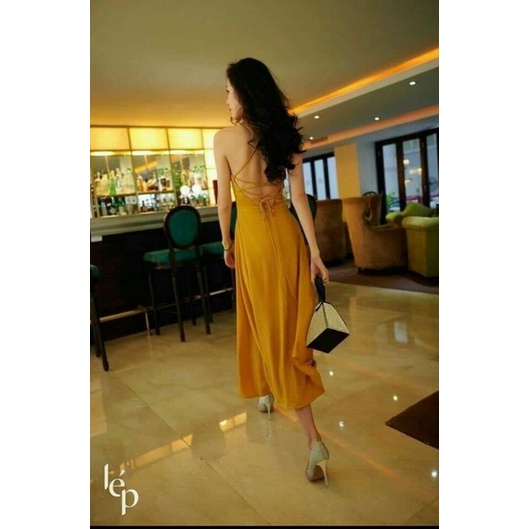 Đầm maxi đi biển đan dây lưng chéo xẻ tà nóng bỏng Holiday BT084