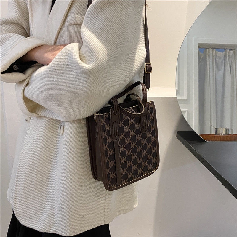 Túi Bucket Đeo Vai Phong Cách Cổ Điển Thời Trang Xuân Hè Xinh Xắn Cho Nữ