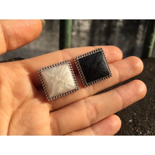 Nút vuông viền cao cấp 1.8cm