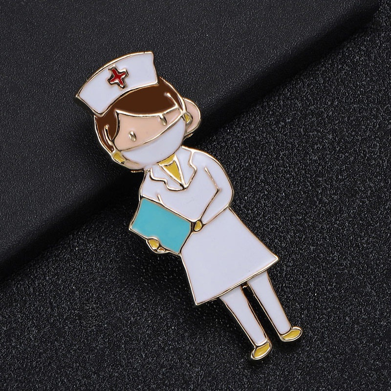 Funny Nurse Brooch Doctors Nurse Medical Punk Jewelry Gold Lapel Pin Badge Enamel Pins Brooches Gift Women