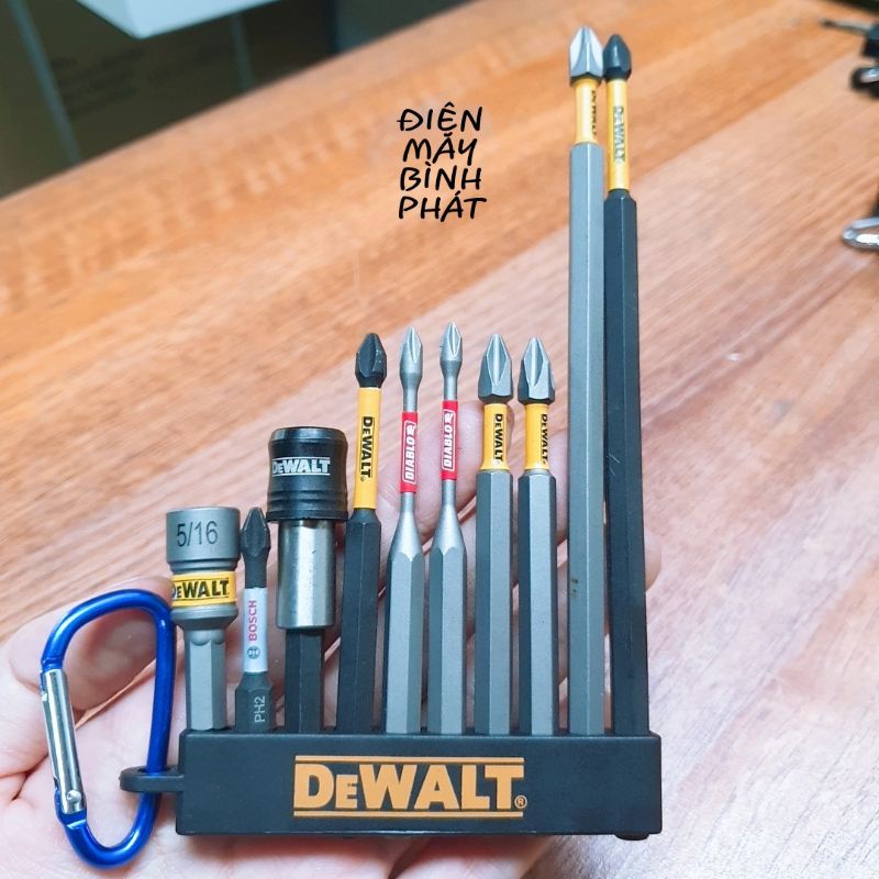 Đế cài mũi vít Dewalt có móc đeo tiện dụng