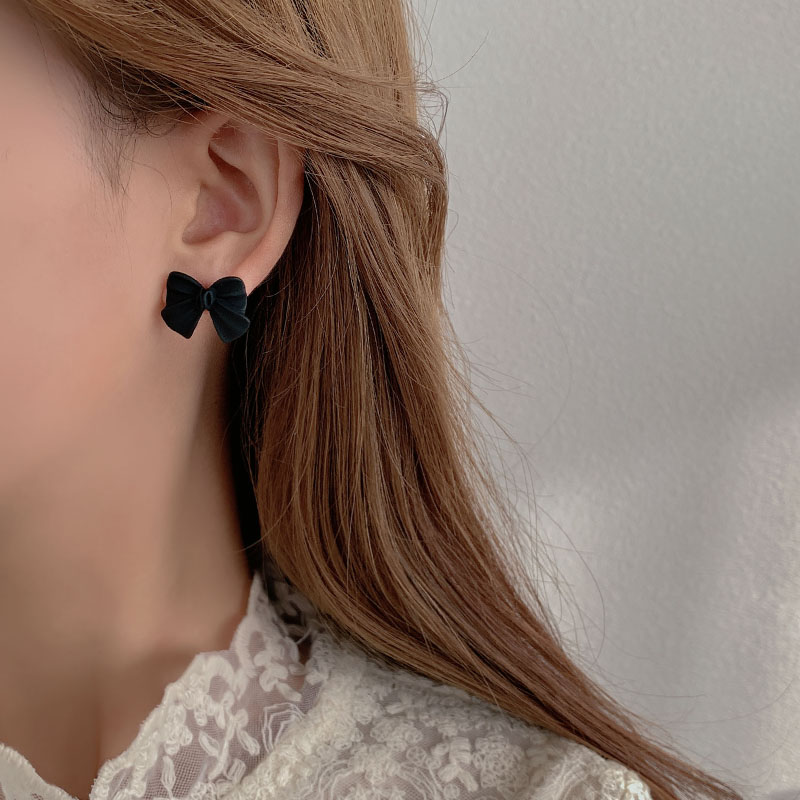 Khuyên tai nơ đơn giản xinh xắn điệu đà cho nữ