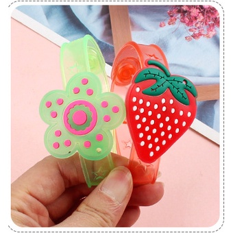 Gửi Một Đồng Hồ Đeo Tay Giáng Sinh Có Đèn Flash Phát Sáng Họa Tiết Hoạt Hình Quạt Gió Đồ Chơi