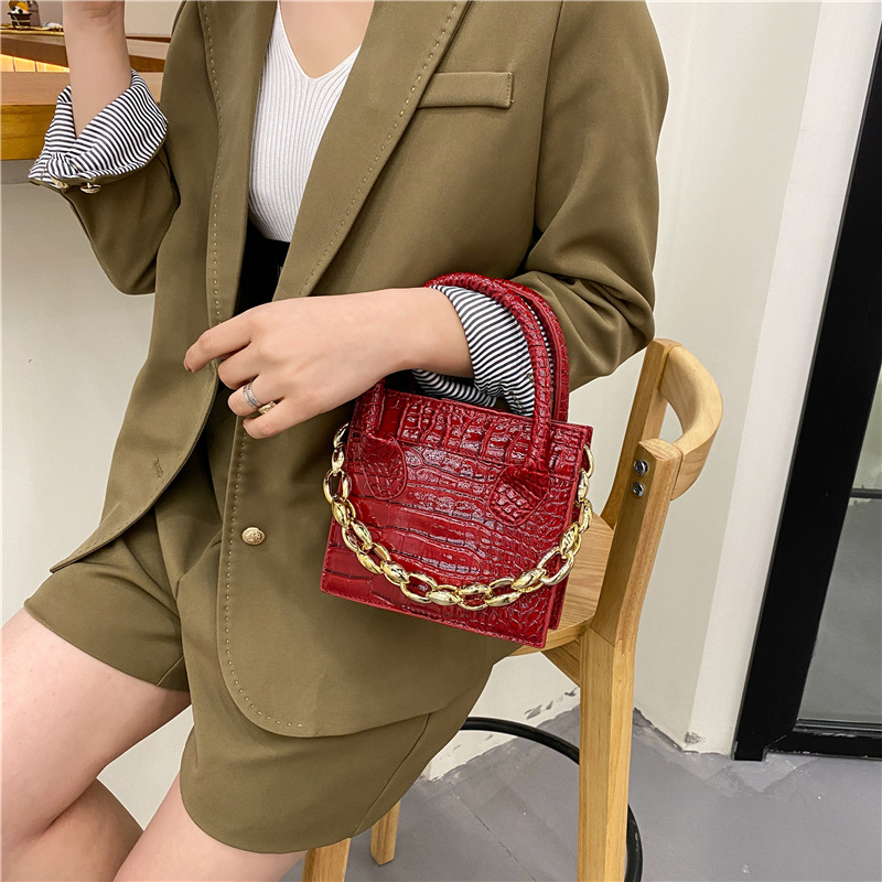 Túi xách nữ IELGY hình hộp vuông thời trang