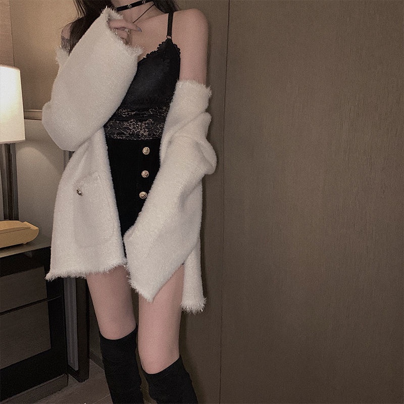 Jiashucheng Quần Short Nhung Ngắn Chữ a Hai Hàng Nút Cài Lưng Cao Màu Vàng Đen Thời Trang Thu Đông 2022 Mới Dễ Phối Đồ Cho Nữ