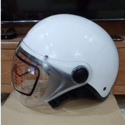Nón bảo hiểm nửa đầu Nữ có kính AMBY - Thời trang+phong cách+An toàn