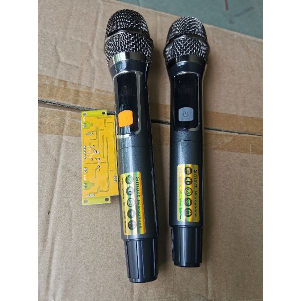 Micro karaoke không day UHF UGX888 sóng mạnh xa,chống hú tốt dễ hát