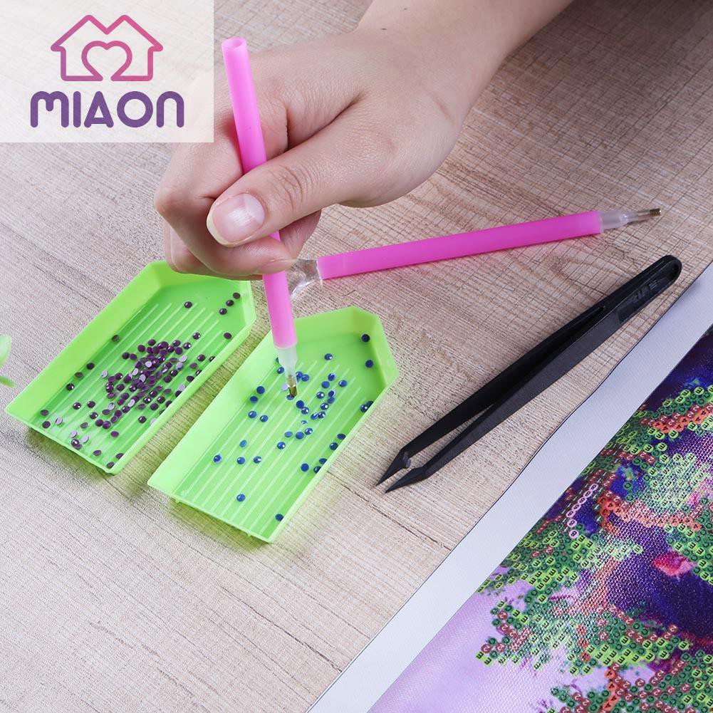 Bộ 10 Tranh Đính Đá 5d Hình Chú Chó Đáng Yêu