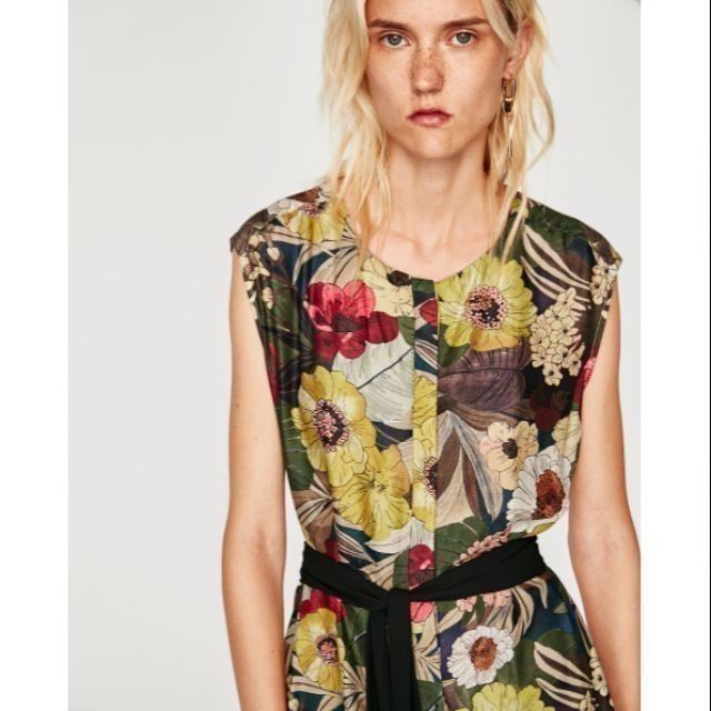 Đầm midi hoa lá Zara auth - used