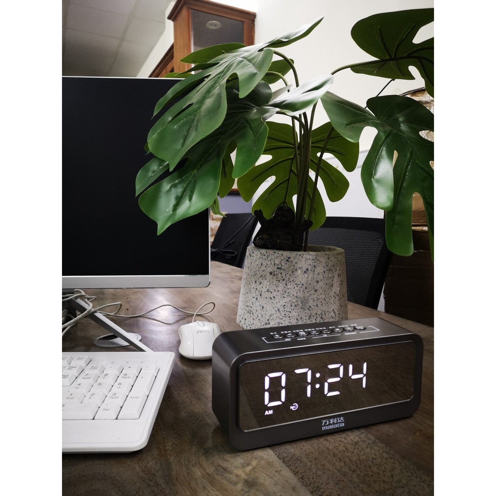 Loa Bluetooth Malata, thiết kế siêu đẹp, báo thức, FM, màn hình LED đồng hồ nét, Gương soi, đèn ngủ, hình thật 100%