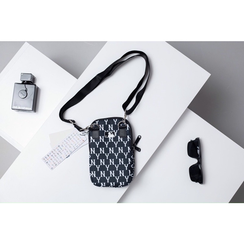 Túi MLB Monogram Quai Đeo Full Tag Xanh Navy