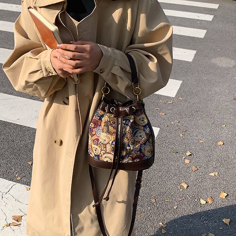 Popular bag women's net red bear printed one shoulder bucket bag versatile messenger bag