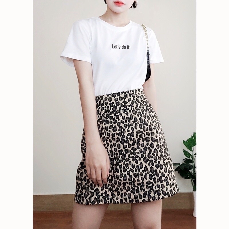 Chân váy hoạ tiết beo