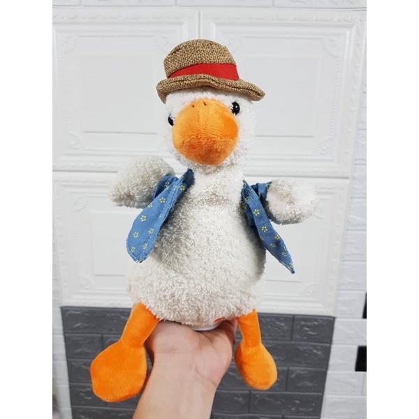 Vịt bông cà khịa, nhái giọng, ghi âm, hát nhạc. búp bê