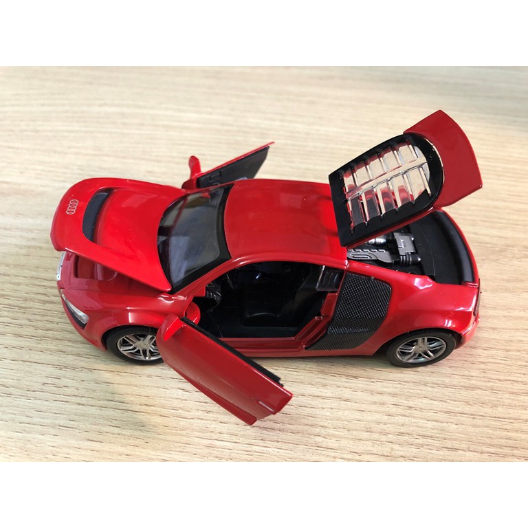 Mô hình siêu xe Audi R8 bằng hợp kim tỉ lệ 1:32 –