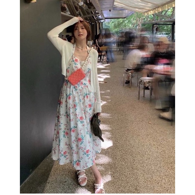 SET ĐẦM HOA CỔ YẾM HỞ LƯNG + ÁO KHOÁC TRẮNG