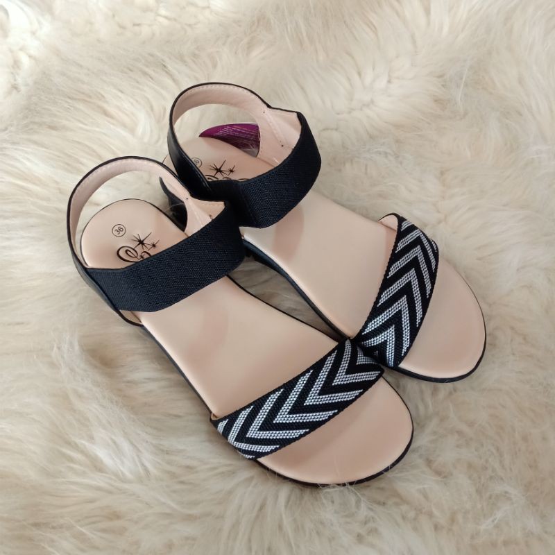 Sandal thời trang quai kẻ ngang cá tính