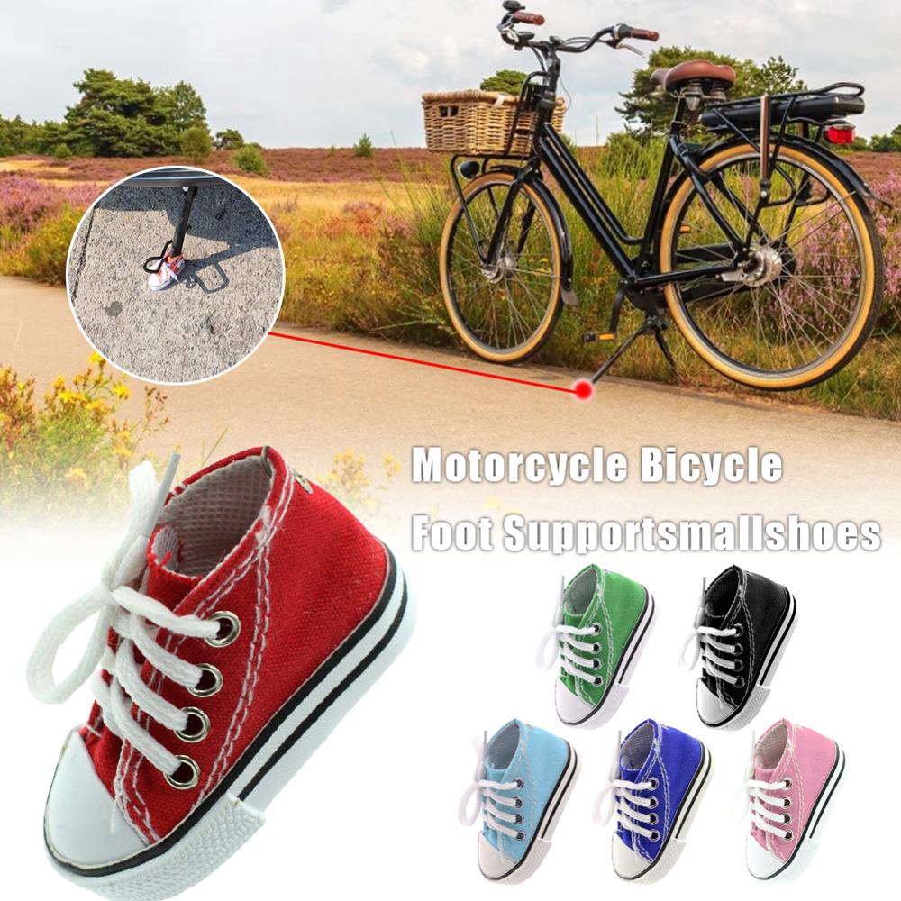 Phụ kiện hỗ trợ chân chống cho xe đạp/xe máy hình giày vải mini dễ thương