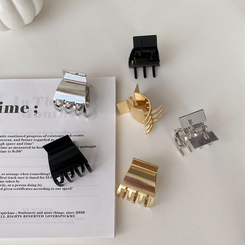 Kẹp Tóc Mini Bằng Kim Loại Hình Cá Mập Tiện Dụng Cho Nữ