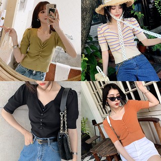 Áo thun dệt kim phối nút cổ hoạ tiết kẻ sọc / ngắn tay thanh lịch