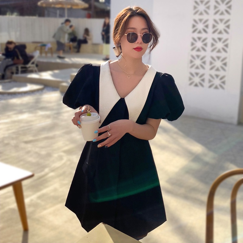 Váy sơ mi nữ dáng ngắn - Đầm đen ôm eo, tay phồng siêu tôn dáng V-CN | BigBuy360 - bigbuy360.vn