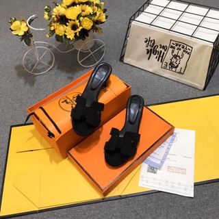 Guốc hm đá clasic 5p fullbox