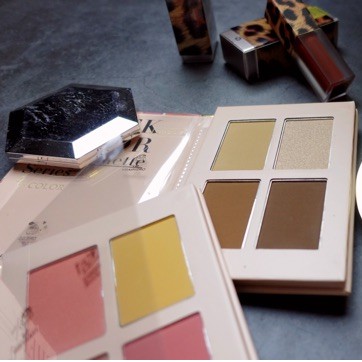 Bảng má hồng phấn khối hot trend holdlive | BigBuy360 - bigbuy360.vn