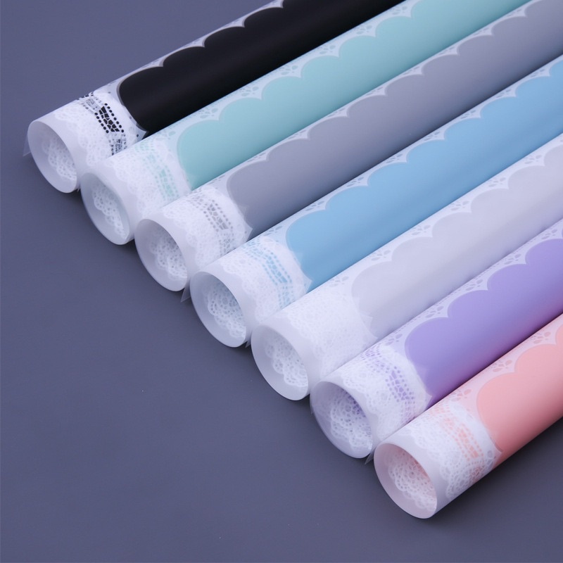 Giấy Gói Hoa Bóng Mờ Viền Ren Khổ 58x58CM Tập 20 Tờ