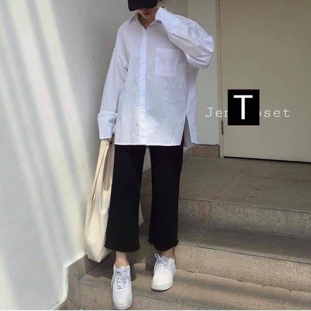 Áo sơ mi trắng xẻ tà