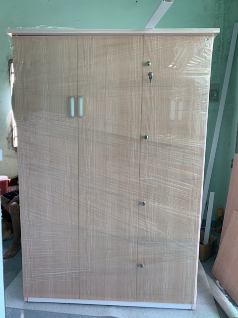 Tủ áo người lớn nhựa đài loan gỗ nhạt 124x185(TPHCM)