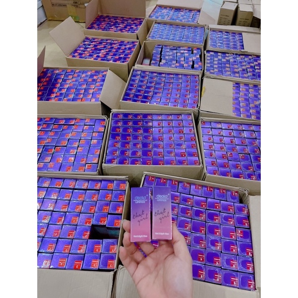 Son môi cao cấp bền màu Deold đỏ cam số 3 mua 1 tặng 1