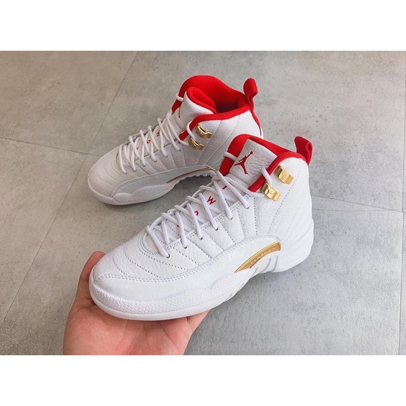 Giày thể thao Sneaker Nike Air Jordan 12 Retro GS FIBA màu Trắng