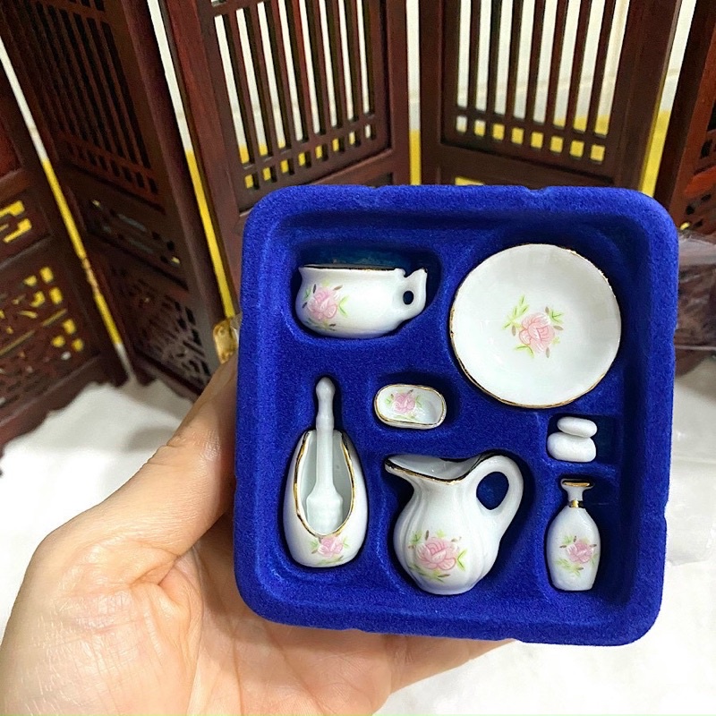 Bộ đồ trang trí nội thất tí hon bằng gốm 9 món