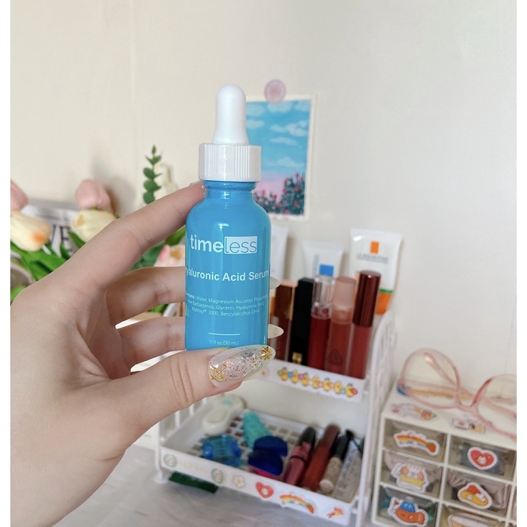 Serrm Timeless Hyaluronic Acid & Vitamin C 30ml giúp dưỡng ẩm, làm sáng da, phục hồi làn da căng bóng đàn hồi