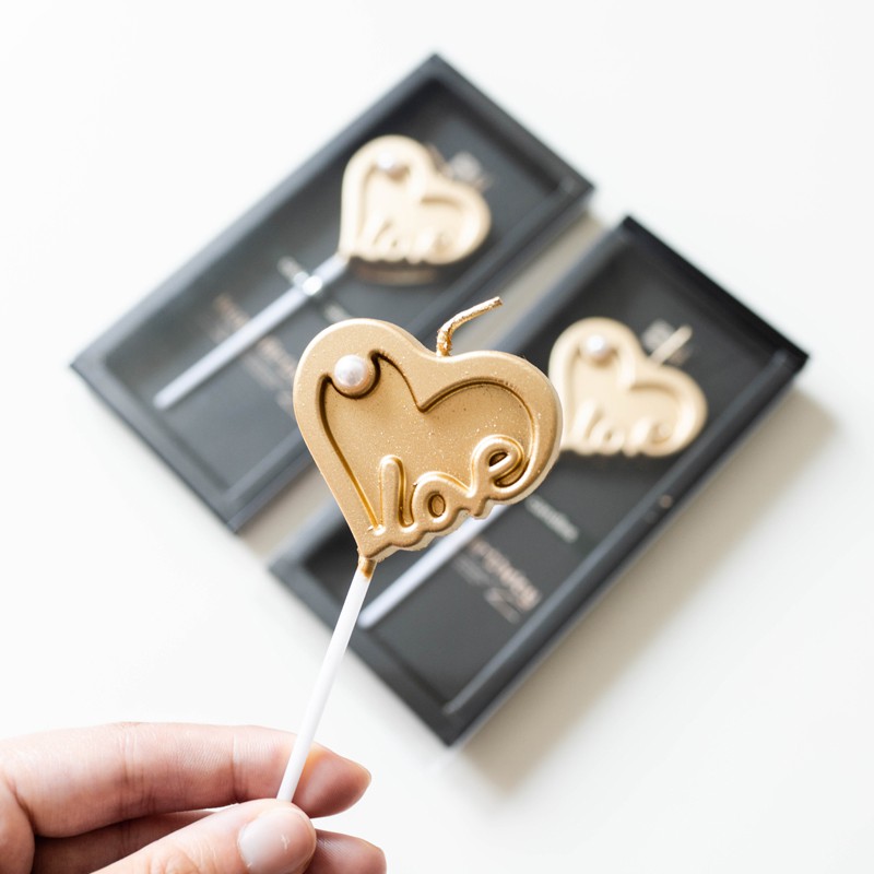 Nến Sinh Nhật Nhũ Tim Vàng chữ Love