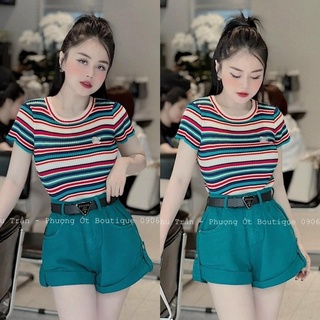 Áo len tag ngực kẻ ngang xanh vàng cổ tròn