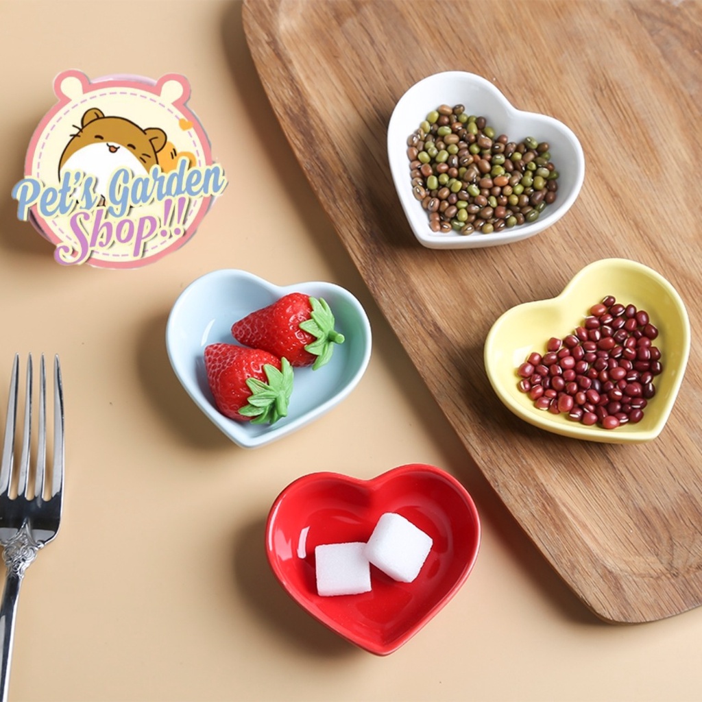 Chén sứ trái tim nhỏ cho hamster