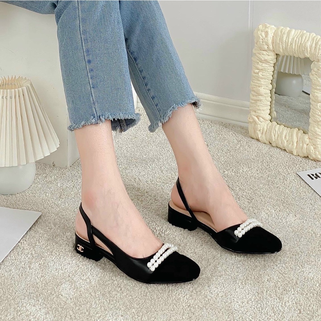 Sandal bít mũi da mịn khoét cạnh viền dây hạt - 2P