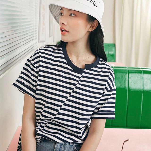 Áo pull kẻ lệch giá sale