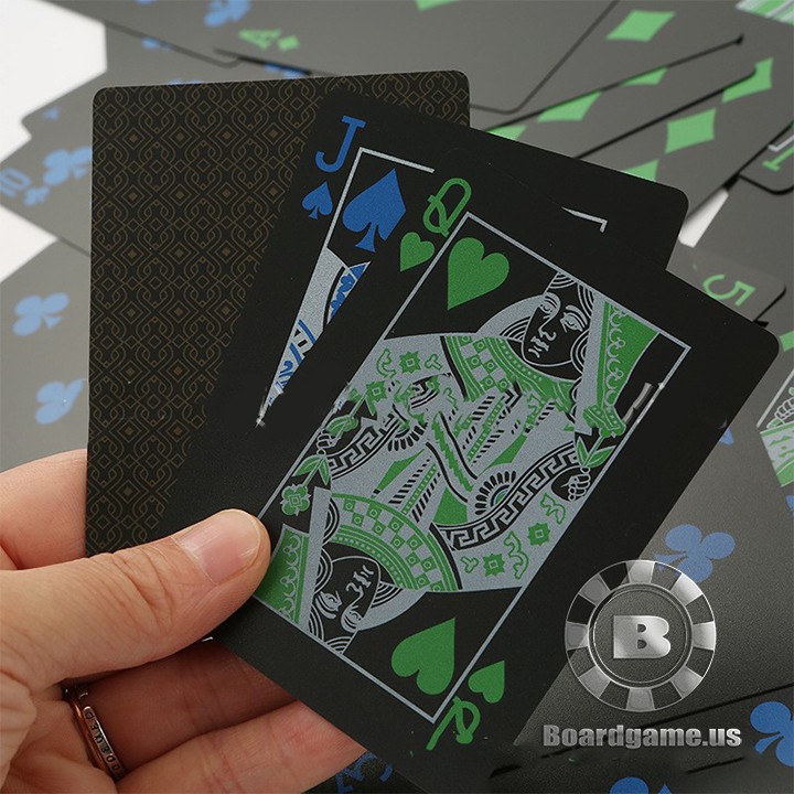 Bài poker đen cao cấp chất liệu Pvc không thấm nước