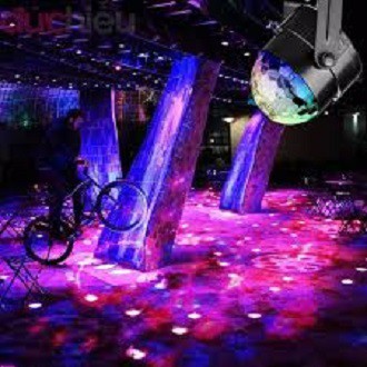 Đèn nháy theo nhạc led cầu 7 màu,Bóng Đèn trụ xoay mini, Đèn cảm ứng nhạc, Đèn Led xoay